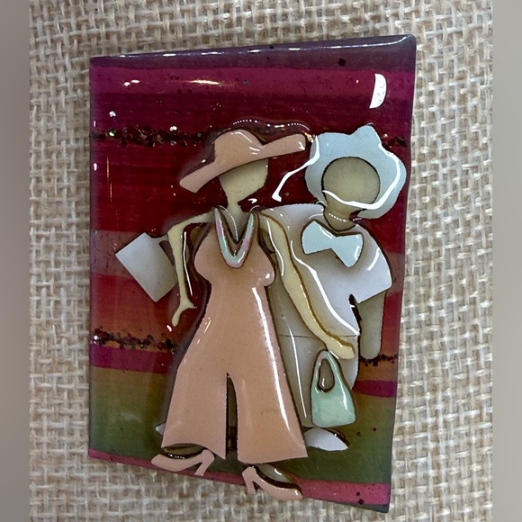Lucinda Jewelry - EUC Lucinda Woman Pins Vintage Brooch